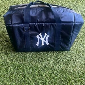 Brand new: New York Yankee soft cooler